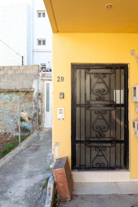 Cozy Apartment In The Heart Of City Center Candia Esterno foto